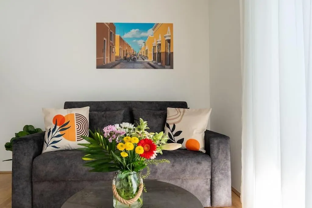 Sunny 1Br Home With Balcony By Hm Vienna Apartment