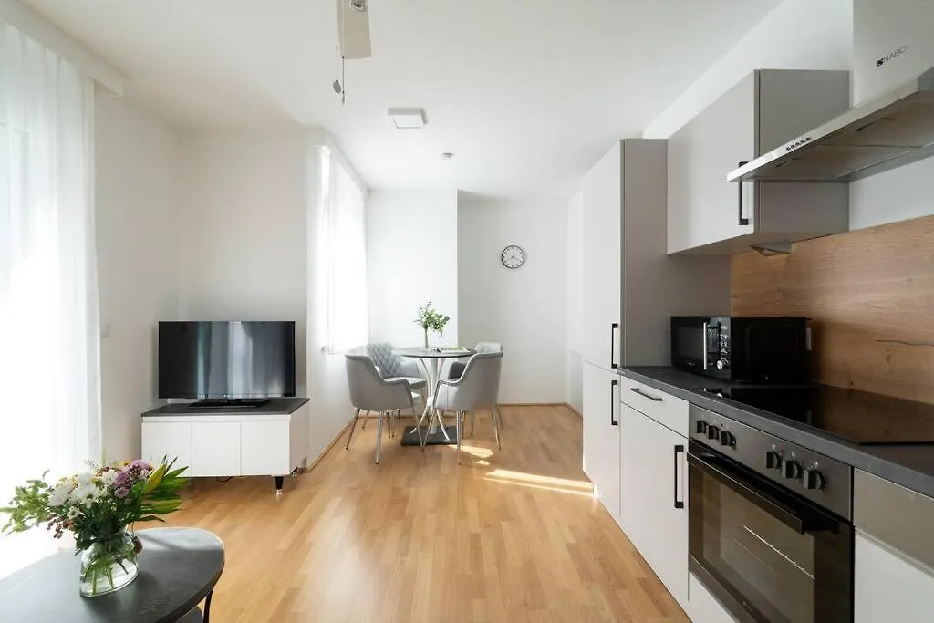 Sunny 1Br Home With Balcony By Hm Vienna Austria