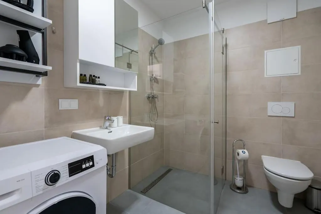 Apartment Sunny 1Br Home With Balcony By Hm Vienna