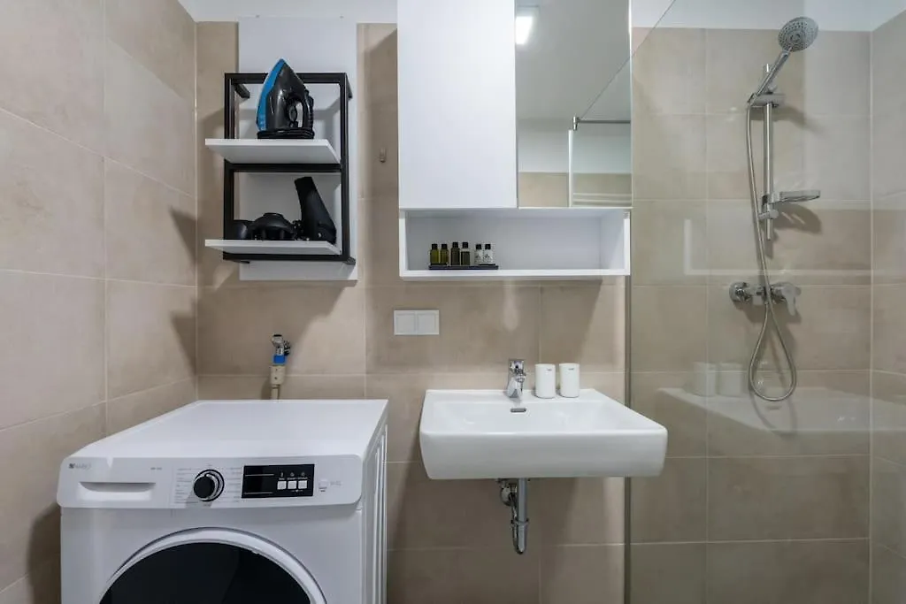 Sunny 1Br Home With Balcony By Hm Vienna