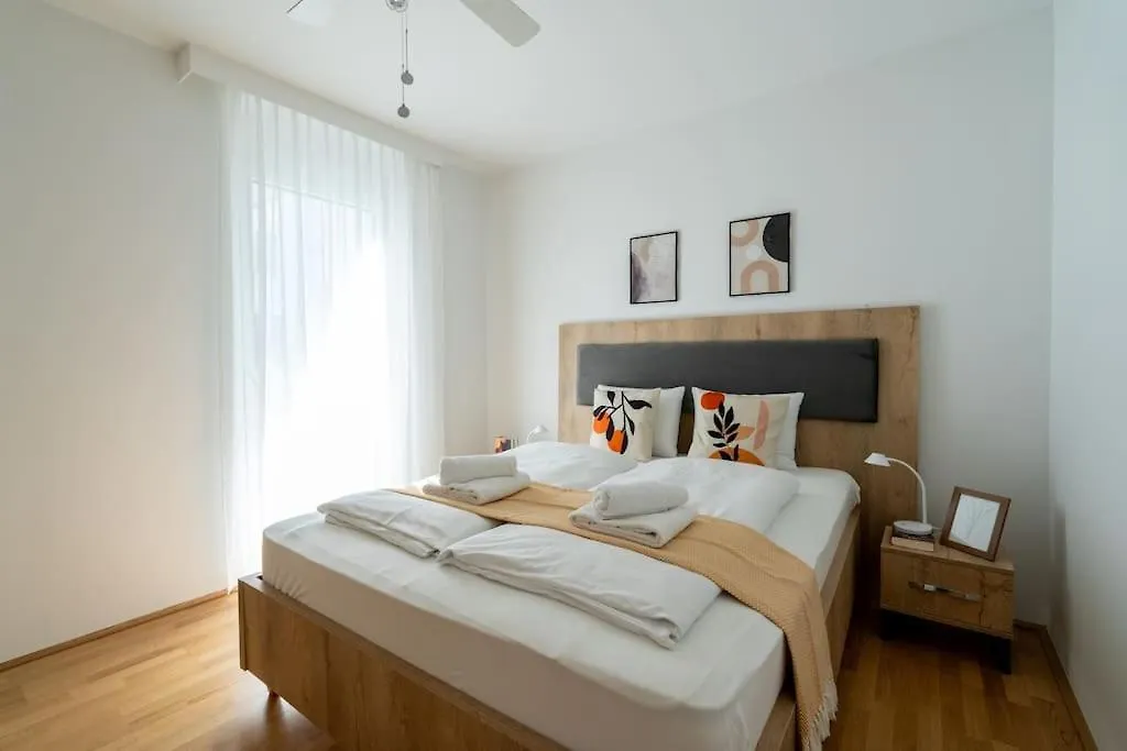 Sunny 1Br Home With Balcony By Hm Vienna